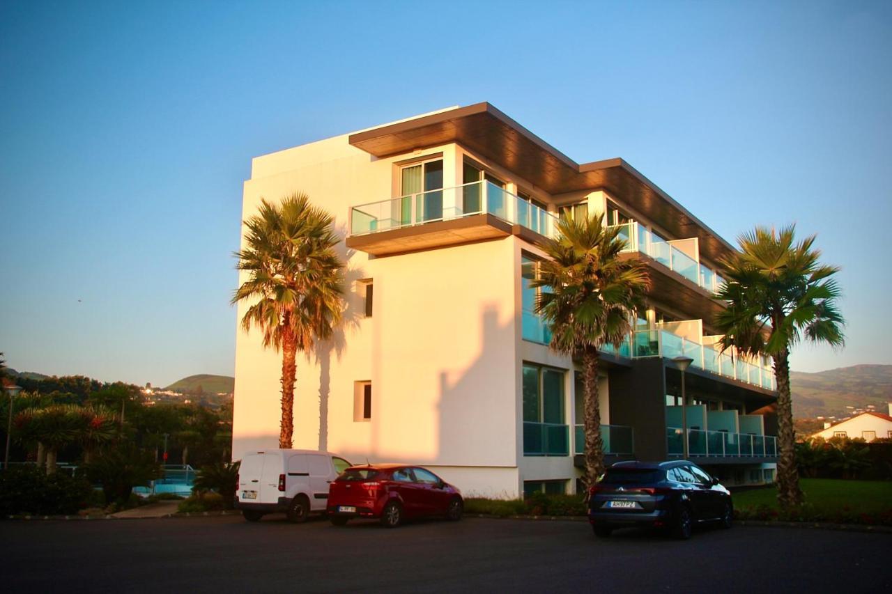 Whalesbay Hotel Apartamentos Capelas Bagian luar foto