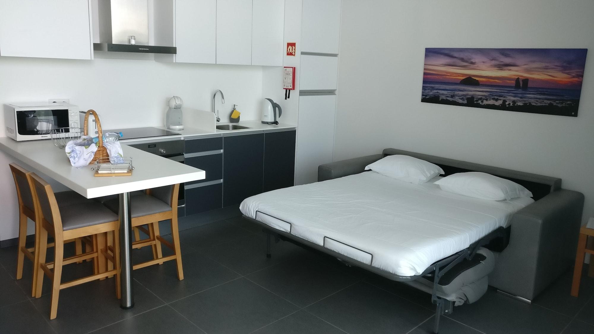 Whalesbay Hotel Apartamentos Capelas Bagian luar foto